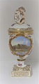 Königliches Kopenhagen. Porzellan-Eiervase mit Putten. Motiv: Botanischer 
Garten. Höhe 27 cm. Produziert 1894-1900. (1 Wahl)