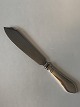 Lagkagekniv #Antik Georg Jensen
Længde 22,5 cm