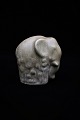 K&Co. præsenterer: Arne Bang glaseret keramik figur af lille elefant.Højde: 10,5cm...