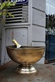 K&Co. præsenterer: Super fin , gammel oval fransk champagne køler med super patina."Champagne De Venoge - ...