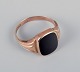 Henry Roland, Danish goldsmith. 14 karat gold ring with onyx.