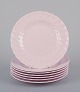 Tuscan, England. Seven plates in light pink porcelain with a wavy edge.
Fine English bone China.