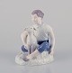 Bing og 
Grøndahl, 
porcelænsfigur 
af pige med 
lam.