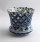 Royal 
Copenhagen. 
Musselmalet, 
helblonde. Vase 
/ Holder ...