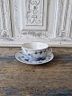 Karstens Antik 
presents: 
Royal 
Copenhagen Blue 
fluted large 
teacup no. 315