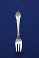 Antikkram 
presents: 
Rokoko 
Danish silver 
flatware, cake 
forks 14.8cm