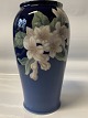 Bing & Grøndahl 
Art Nouveau 
Vase med 
blomster
Højde: 20 cm.