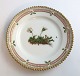 Royal Copenhagen, Flora Danica. Kage tallerken. Design #3552. Diameter 14 cm. (1 
sortering). Diapensia lapponica L