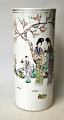 Pegasus – Kunst 
- Antik - 
Design 
præsenterer: 
Kinesisk 
hatstand i 
porcelæn, 
Tongzhi, 19. 
årh.