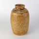 Kinnerup Antik 
& Porcelæn 
præsenterer: 
Vase i 
stentøj
16,5 cm