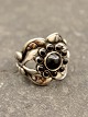 Middelfart 
Antik 
præsenterer: 
Georg 
Jensen ring 
moonlight 
blossom #10