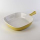 Kinnerup Antik 
& Porcelæn 
præsenterer: 
Lyngby 
pande
Gul 
glasurfarvet
27 cm