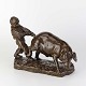 Kinnerup Antik 
& Porcelæn 
præsenterer: 
Vincenzo 
Jerace 
bronzefigur
Dreng med gris
20 cm