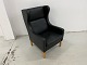 MR Retro Design 
präsentiert: 
Mogens 
Hansen MH195 
Ohrensessel in 
Mammutleder und 
mit 
Buchenbeinen. 
Neupreis 
22.000,-