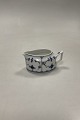 Danam Antik 
præsenterer: 
Royal 
Copenhagen 
Musselmalet 
Riflet Creamer 
No. 435