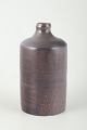 Europæisk 
studiokeramiker, 
vase.