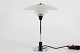 Poul Henningsen
PH bordlampe 
3½-2
med matglas 
skærme