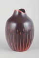 Colin Melbourne 
for Beswick, 
England
Vase, midten 
af ...