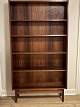 Tage Henriksen Antikviteter præsenterer: Dansk palisander bogreol. Reol mål b 100 h 182 d 28. Fin stand ikke ...