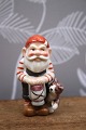 K&Co. præsenterer: Royal Copenhagen Pixie nisse i porcelæn , nr.760.Nissemand med kat og staldlygte.