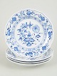 L'Art presents: Meissen, Blue Onion, set of 4 salad plates.