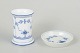 L'Art præsenterer: Royal Copenhagen Musselmalet Riflet, vase og glasbakke.