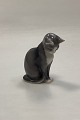 Royal Copenhagen Mini Collection Siddende Kat No. 687