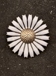 Middelfart Antik præsenterer: Anton Michelsen vintage sterling sølv marguerit broche