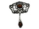 Antik K præsenterer: William Fuglede sølvStor Art Nouveau broche med rav fra ca. 1907-1920