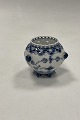Danam Antik præsenterer: Royal Copenhagen Musselmalet Helblonde Lille Vase No 1043