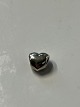 Antik Huset præsenterer: Charm til armbånd, fra Pandora udført som hjerte. 925 sterling sølv.