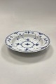 Danam Antik præsenterer: Royal Copenhagen Musselmalet Halvblonde Dyb tallerken No. 566