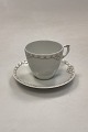 Danam Antik præsenterer: Royal Copenhagen Prinsesse Guld Espresso Kop med Underkop No. 054/055
