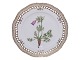 Antik K præsenterer: Flora DanicaFrokosttallerken med gennembrudt kant 22,5 cm. #3554