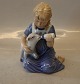 0435 Kgl. Pige med lam 16 x 13 cm Allan Therkelsen Børn ...