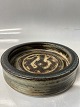 Antik Huset præsenterer: Royal Copenhagen bordskål i keramik Jørgen Mogensen Måler 15,0 x 4,0 cm.