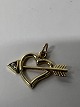 14 k. Hjerte med pil indlagt en zirkon.Charms / ...