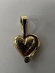 14 karat guld. Hjerte med indlagt diamant.Charms / ...