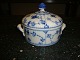 Blue fluted Royal jar with lid.
Many other parts in stock.
5000m2 showroom.