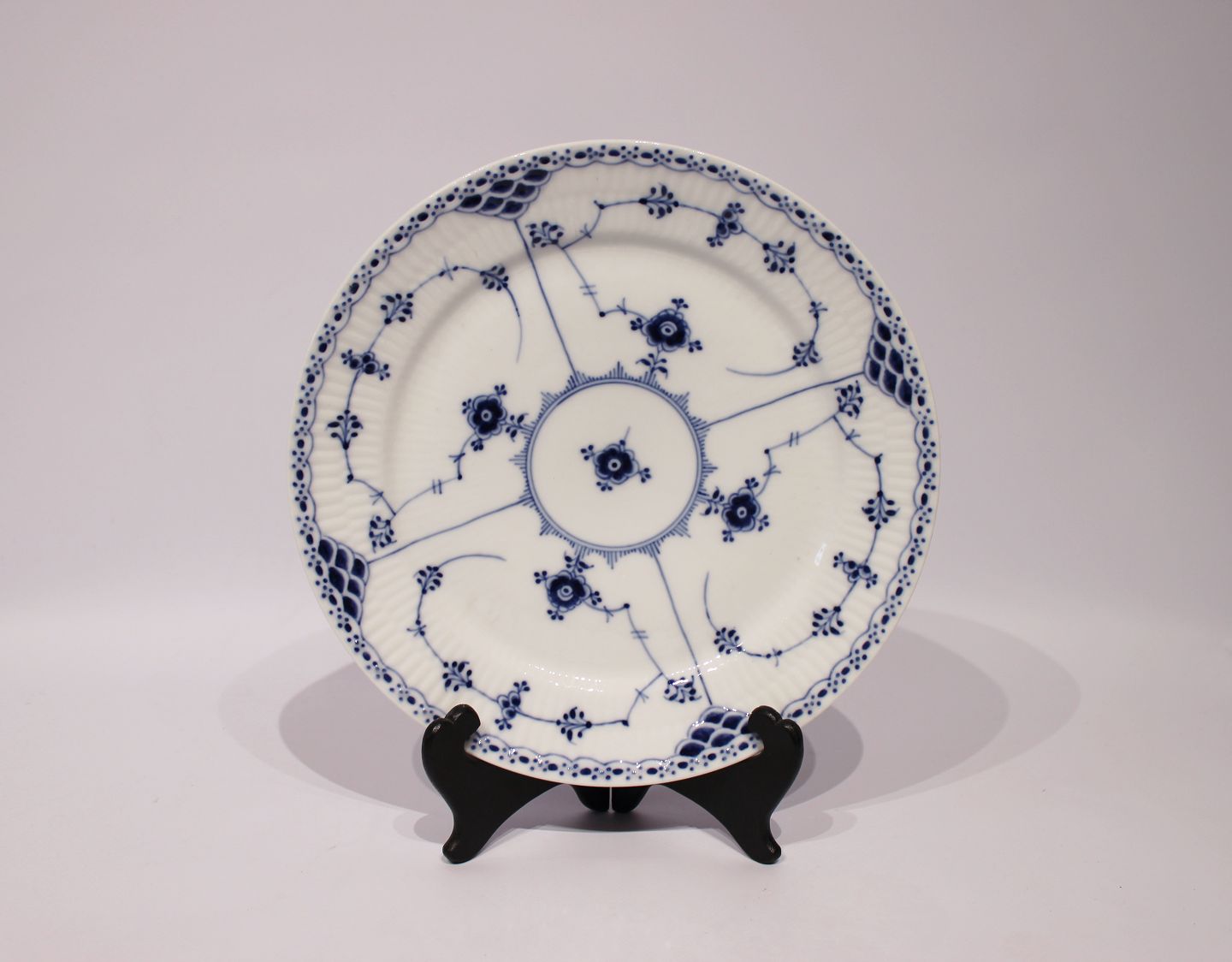 Blue Fluted Half Lace Dinner Plate
