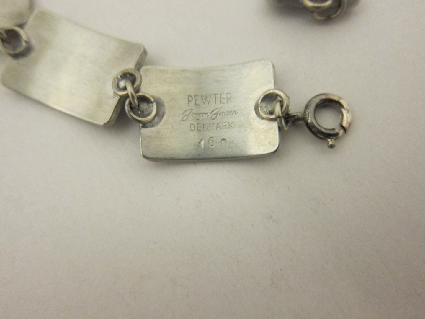 ViKaLi - Armbånd af tin * Vintage smykker * Stemplet: Jørgen Jensen Denmark Pewter *