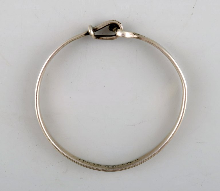 Bracelet in sterling silver, designed by Torun Bülow Hübe for Georg Jensen.