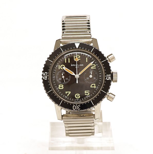 A very rare military watch: Breitling 817 Folgore 40. This watch was made 1975 
for the helicopter pilots of the Italian Army. It is one of the rare 40 pieces 
sold by the Italian government few years ago. D: 39,5mm. Original bracelet