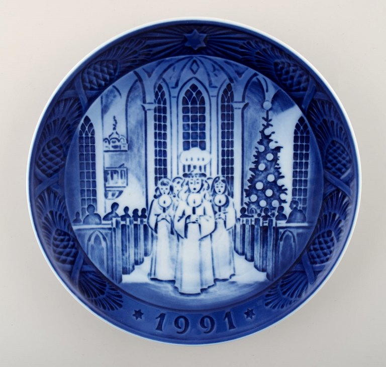 Royal Copenhagen, Christmas plate from 1991.
