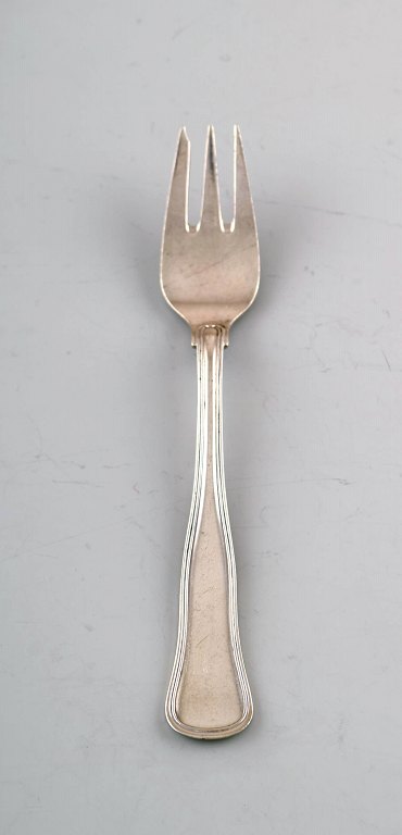 Cohr kagegaffel, dobbeltriflet bestik af tretårnet sølv. 1940