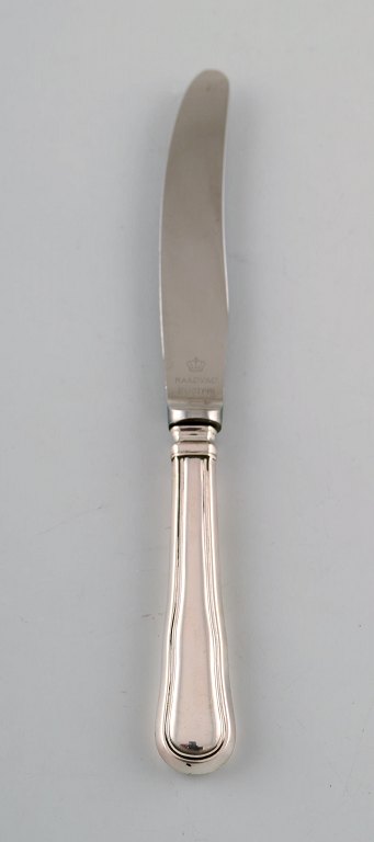 Heimbürger, dansk sølvsmed. Frokostkniv i tretårnet sølv. 1950/60