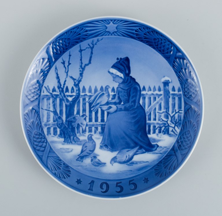 Royal Copenhagen Christmas plate from 1955.
