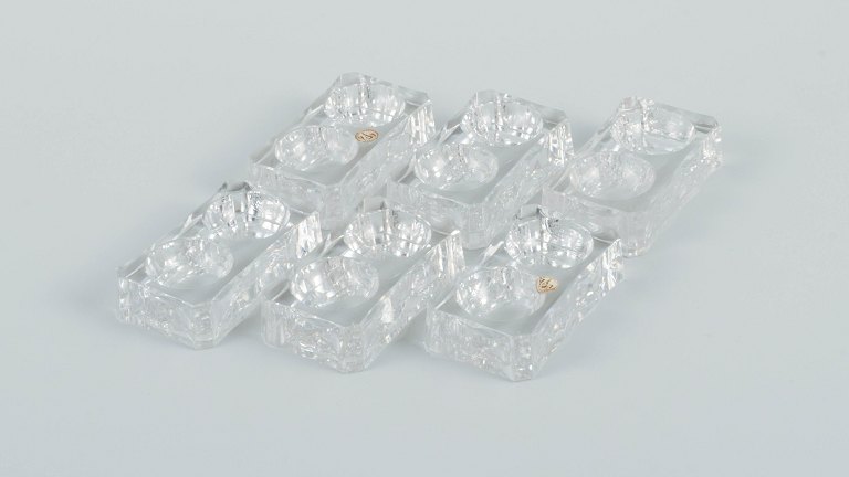 Baccarat, Frankrig. Seks Art Deco dobbelte saltkar, facetslebet krystalglas.