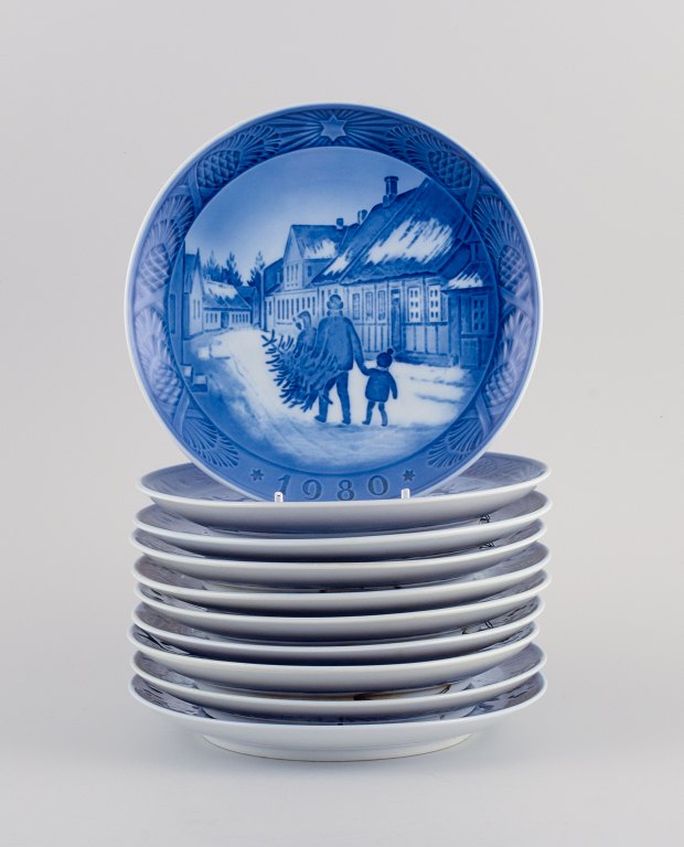 Royal Copenhagen, a set of ten Christmas plates.
1980-1989.