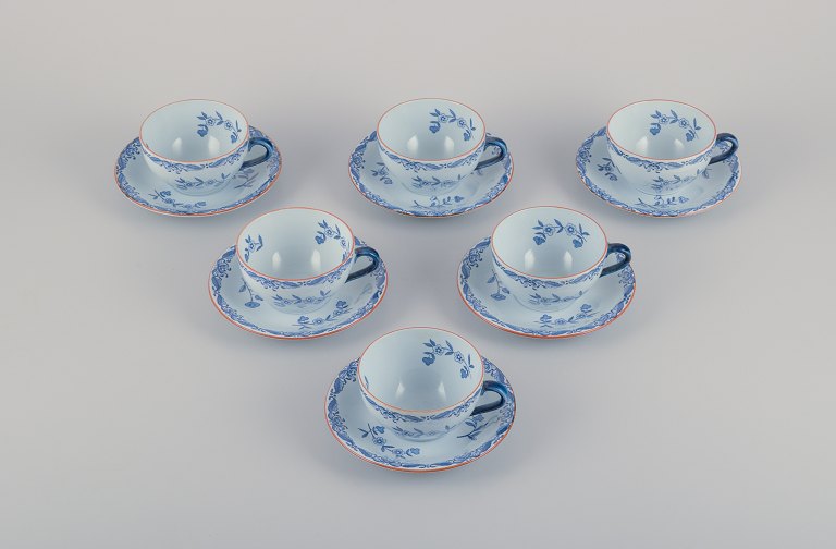 Rörstrand, Sweden. A set of six "Ostindia" coffee cups and saucers in faience. 
Hand-painted.